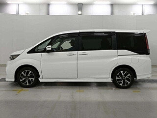 2022 Honda Stepwgn Spada V Рестайлинг, белый, 2130000 рублей, вид 4
