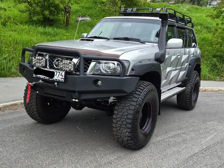 2007 Nissan Patrol V (Y61) Рестайлинг, серебристый, 3620000 рублей, вид 2