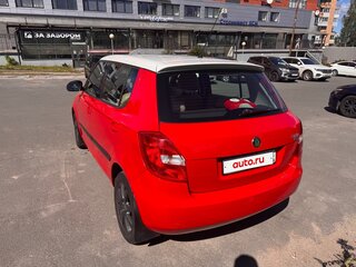 2010 Skoda Fabia II Рестайлинг, красный, 690000 рублей, вид 5