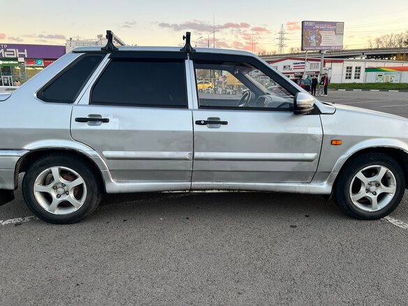 2009 Lada (ВАЗ) 2115, серебристый, 160000 рублей - вид 4