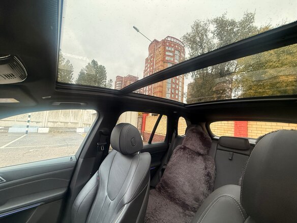 2019 BMW X5 M50d IV (G05/G18), чёрный, 7300000 рублей - вид 19
