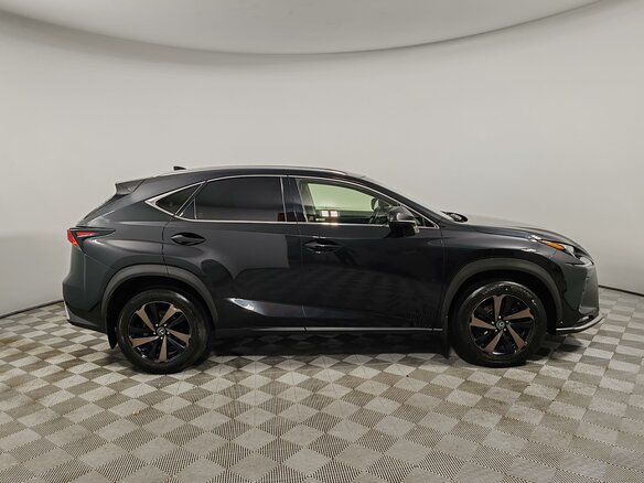 2020 Lexus NX 200 I Рестайлинг, чёрный, 3499000 рублей - вид 3