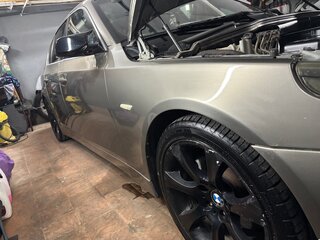 2004 BMW 5 серии 520i V (E60/E61), серый, 800000 рублей, вид 4