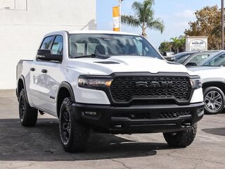 2025 Ram 1500 Crew Cab V Рестайлинг, белый, 5890032 рублей, вид 3