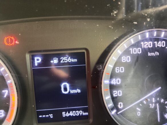 2018 Hyundai Sonata VII (LF) Рестайлинг, жёлтый, 957000 рублей - вид 4