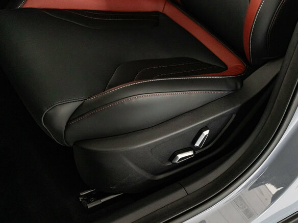 2026 Geely Coolray I Рестайлинг 2, пурпурный, 2964900 рублей - вид 27