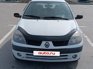 2005 Renault Clio II Рестайлинг 2, белый, 240000 рублей, вид 1