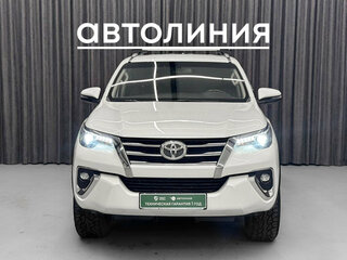 2017 Toyota Fortuner II, белый, 3000000 рублей, вид 2