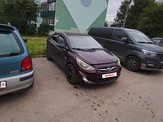 2013 Hyundai Solaris I, фиолетовый, 400000 рублей, вид 2