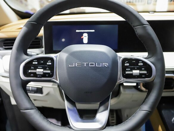 2026 Jetour X70+ I Рестайлинг, зелёный, 3399000 рублей - вид 14
