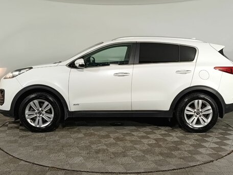 2018 Kia Sportage IV, белый, 1790000 рублей, вид 4