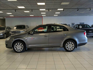 2010 Volkswagen Jetta V, серый, 539900 рублей, вид 5