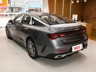2026 Kia K5 III, серый, 4100206 рублей, вид 3