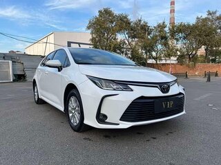 2023 Toyota Corolla XII (E210), белый, 1410000 рублей, вид 2