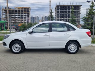 2026 Lada (ВАЗ) Granta I Рестайлинг, белый, 1101000 рублей, вид 2