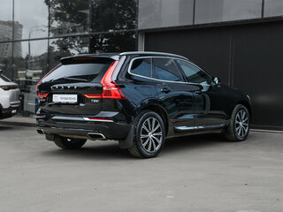 2019 Volvo XC60 II, чёрный, 3300000 рублей, вид 4