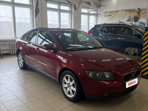 2006 Volvo S40 II, красный - вид 3