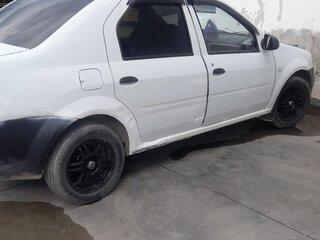 2011 Renault Logan I Рестайлинг, белый, 250000 рублей, вид 1