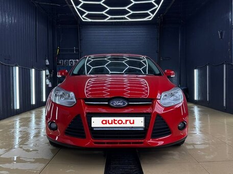 2013 Ford Focus III, красный, 850000 рублей, вид 2