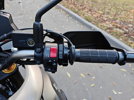 2015 Suzuki V-Strom 1000, чёрный, 750000 рублей, вид 3