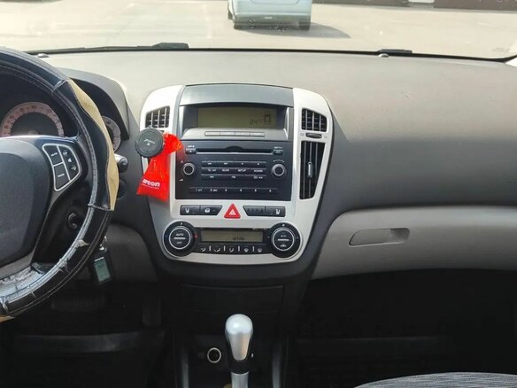 2008 Kia Ceed I, бежевый, 610000 рублей - вид 4