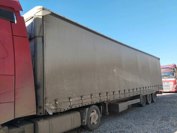2017 Schmitz Cargobull 9084, серебристый, 1999000 рублей