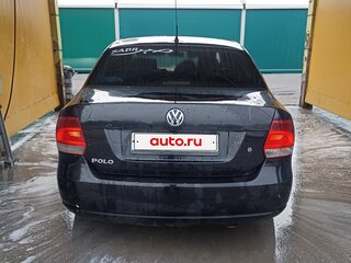 2011 Volkswagen Polo V, чёрный, 300000 рублей, вид 4