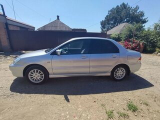 2005 Mitsubishi Lancer IX Рестайлинг, серебристый, 450000 рублей, вид 3