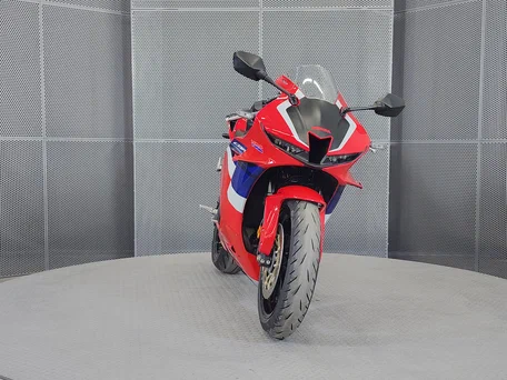 2021 Honda CBR 600RR, красный, 1177000 рублей, вид 3
