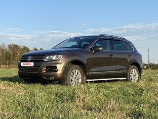 2013 Volkswagen Touareg II, коричневый, 1900000 рублей, вид 1