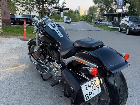 2021 Harley-Davidson Fat Boy, чёрный, 2100000 рублей, вид 5