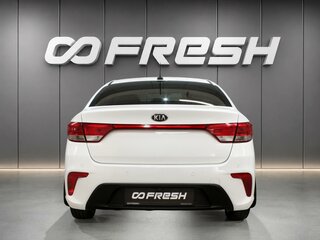2021 Kia Rio IV Рестайлинг, белый, 1560000 рублей, вид 4