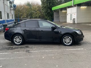 2010 Chevrolet Cruze I, чёрный, 600000 рублей, вид 5