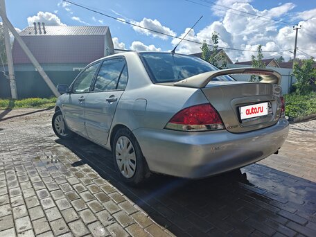 2009 Mitsubishi Lancer Classic IX Рестайлинг, серебристый, 265000 рублей, вид 4