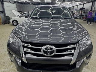 2018 Toyota Fortuner II, серый, 3700000 рублей, вид 3