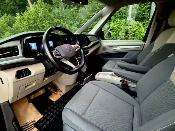 2022 Volkswagen Multivan T7, синий, 5000000 рублей - вид 14