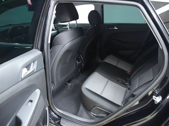 2018 Hyundai Tucson III Рестайлинг, чёрный, 2390000 рублей - вид 10