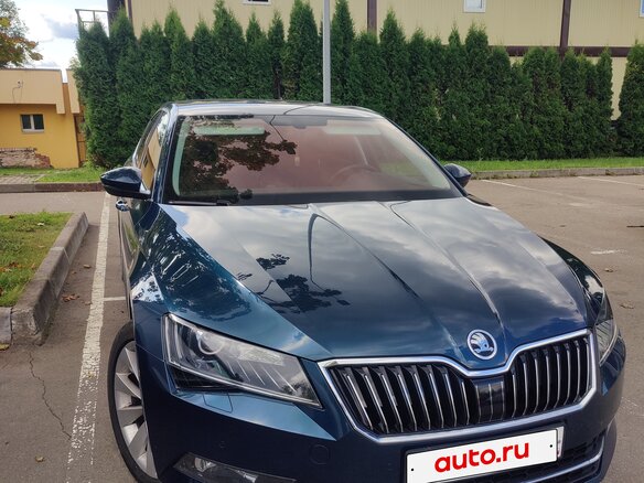 2019 Skoda Superb III, синий, 2250000 рублей - вид 1