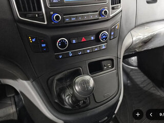 2017 Hyundai Grand Starex I Рестайлинг, серый, 2260202 рублей, вид 5