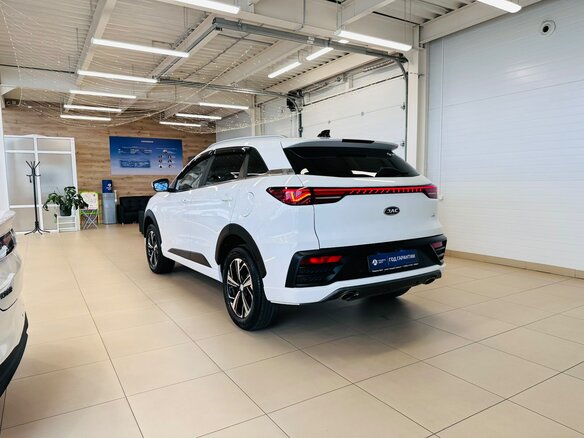 2024 JAC JS6, белый, 2299999 рублей - вид 4