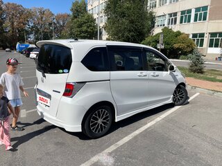 2016 Honda Freed I Рестайлинг 2, белый, 1399666 рублей, вид 4