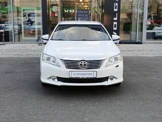 2014 Toyota Camry Japan Market VII (XV50), белый, 1350000 рублей, вид 2