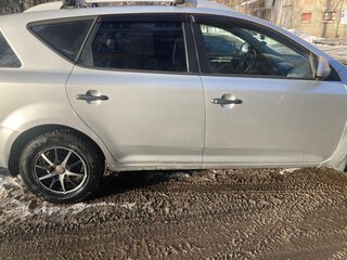 2007 Kia Ceed I, серебристый, 420000 рублей, вид 5