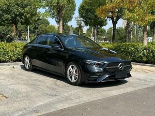 2023 Mercedes-Benz A-Класс 180 Long IV (W177) Рестайлинг, чёрный, 1900000 рублей, вид 3