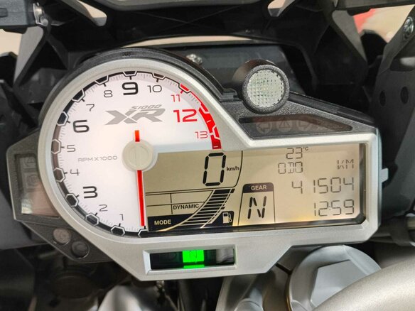 2016 BMW S 1000 XR, белый - вид 10