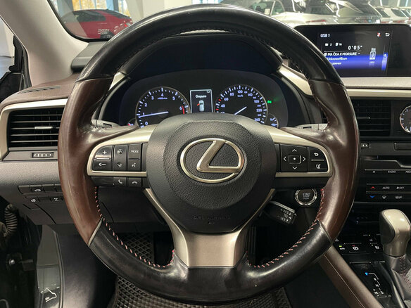 2017 Lexus RX 200t IV, чёрный, 3120000 рублей - вид 9