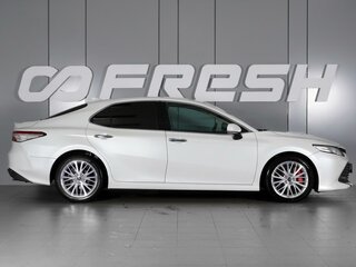2018 Toyota Camry VIII (XV70), белый, 2797000 рублей, вид 5