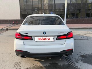 2022 BMW 5 серии 530i xDrive VII (G30/G31/G38) Рестайлинг, белый, 6350000 рублей, вид 4