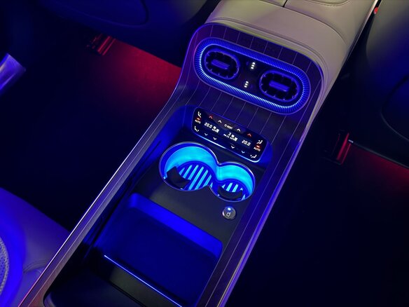 2026 Mercedes-Benz Maybach S-Класс 580 II (Z223) Рестайлинг, чёрный, 38570000 рублей - вид 11