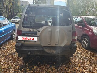 1999 Mitsubishi Pajero iO, серебристый, 299999 рублей, вид 3